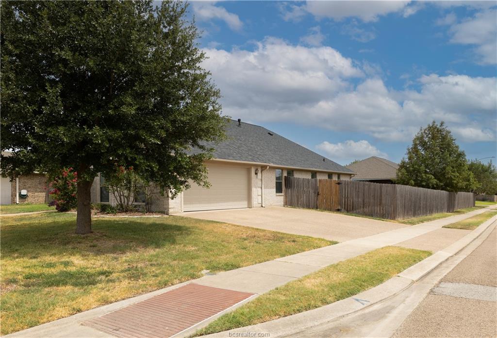 College Station, Texas 77845, United States, 4 Bedrooms Bedrooms, ,3 BathroomsBathrooms,Residential,Active,109579