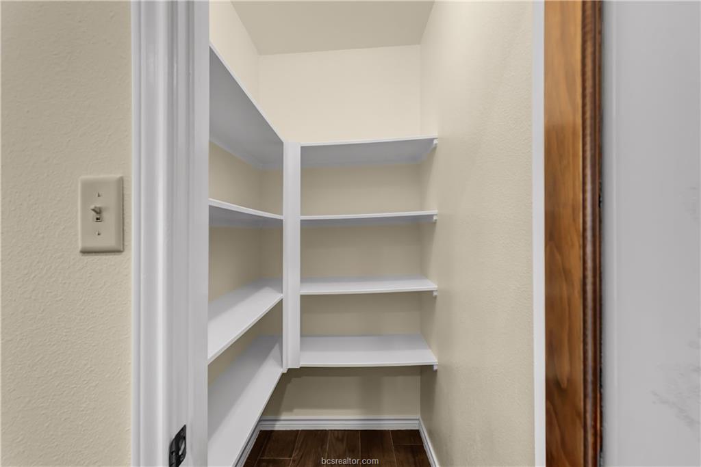 College Station, Texas 77845, United States, 4 Bedrooms Bedrooms, ,3 BathroomsBathrooms,Residential,Active,109579