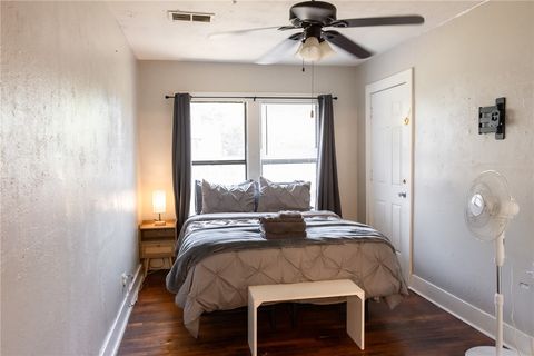 Tiny photo for 1902 Miller Avenue, Bryan, TX 77801 (MLS # 25013257)