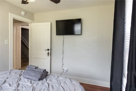 Tiny photo for 1902 Miller Avenue, Bryan, TX 77801 (MLS # 25013257)