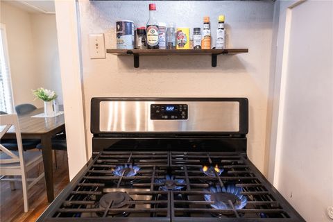 Tiny photo for 1902 Miller Avenue, Bryan, TX 77801 (MLS # 25013257)