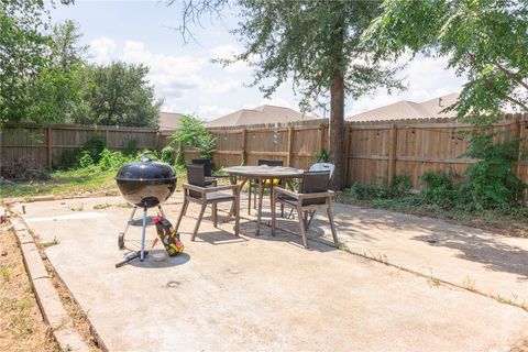 Tiny photo for 1902 Miller Avenue, Bryan, TX 77801 (MLS # 25013257)