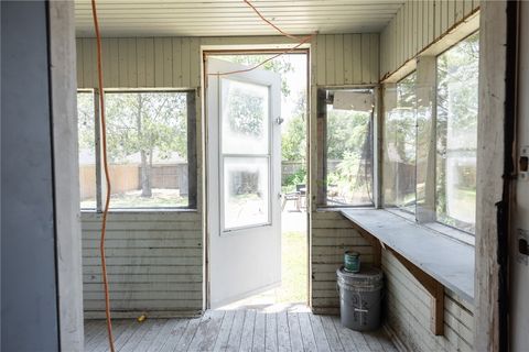 Tiny photo for 1902 Miller Avenue, Bryan, TX 77801 (MLS # 25013257)