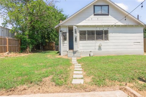 Tiny photo for 1902 Miller Avenue, Bryan, TX 77801 (MLS # 25013257)