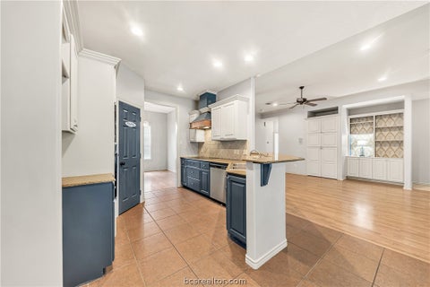 Tiny photo for 2401 Newark Circle, College Station, TX 77845 (MLS # 26012256)