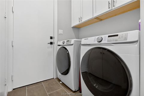 Tiny photo for 297 Estates Circle, College Station, TX 77840 (MLS # 26005332)