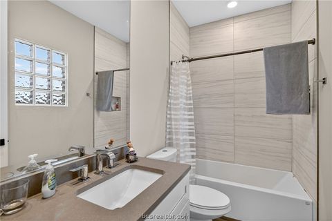 Tiny photo for 297 Estates Circle, College Station, TX 77840 (MLS # 26005332)