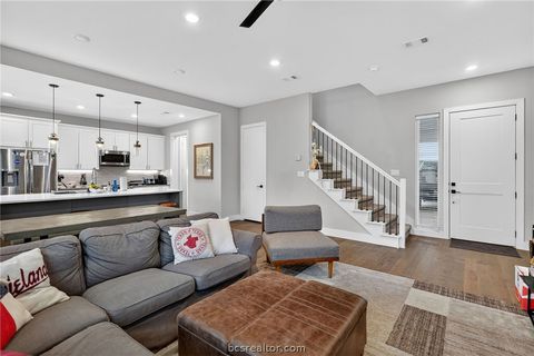 Tiny photo for 297 Estates Circle, College Station, TX 77840 (MLS # 26005332)
