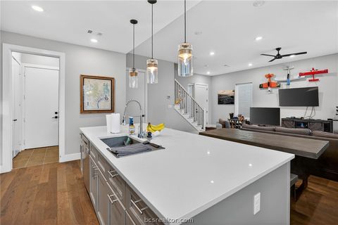 Tiny photo for 297 Estates Circle, College Station, TX 77840 (MLS # 26005332)