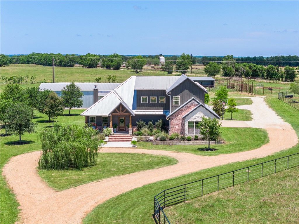 Photo of 1801 County Road 216, Caldwell, TX 77836 (MLS # 26006586)