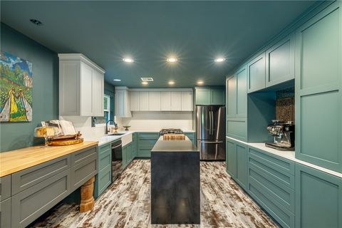 Tiny photo for 455 Post Oak Court, Caldwell, TX 77836 (MLS # 26002683)