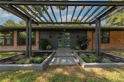 Tiny photo for 455 Post Oak Court, Caldwell, TX 77836 (MLS # 26002683)