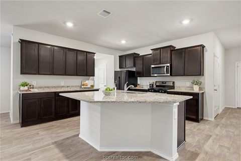 Tiny photo for 8004 Front Nine Lane, Navasota, TX 77868 (MLS # 26003229)