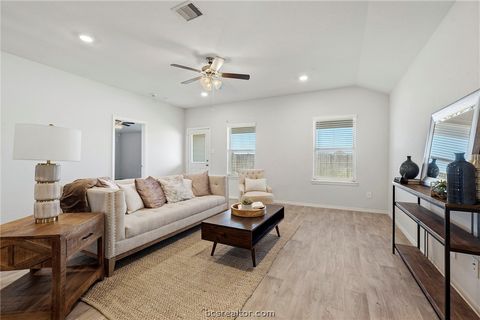 Tiny photo for 8004 Front Nine Lane, Navasota, TX 77868 (MLS # 26003229)