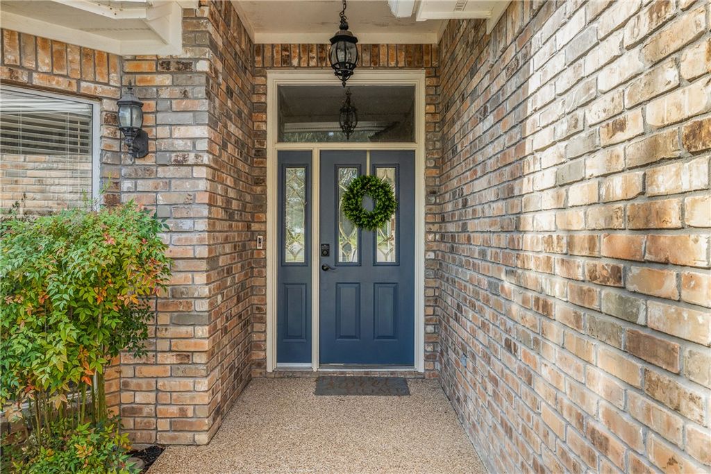 Photo of 1304 Wilshire Court, College Station, TX 77845 (MLS # 25011330)