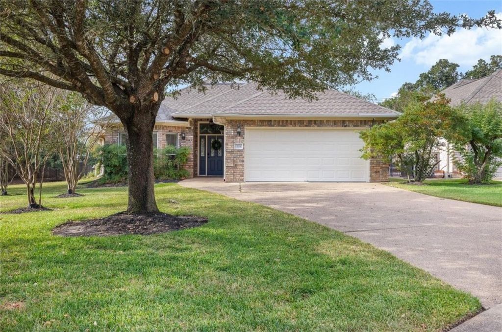 Photo of 1304 Wilshire Court, College Station, TX 77845 (MLS # 25011330)