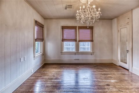 Tiny photo for 404 W Main Street St, Bellville, TX 77418 (MLS # 26003899)