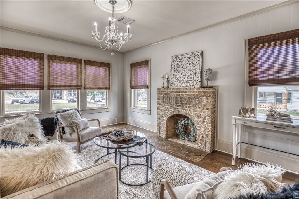 Photo of 404 W Main Street St, Bellville, TX 77418 (MLS # 26003899)