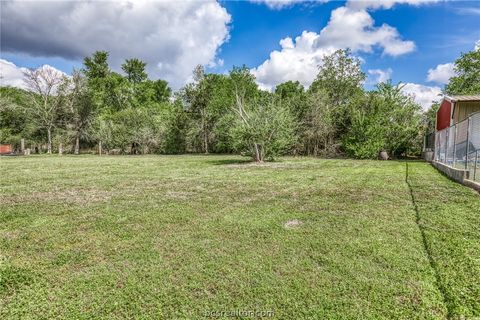 Tiny photo for 404 W Main Street St, Bellville, TX 77418 (MLS # 26003899)