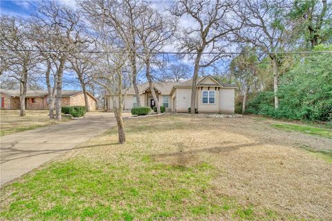 Photo of 22 Golfview Drive, Hilltop Lakes, TX 77871 (MLS # 26000967)
