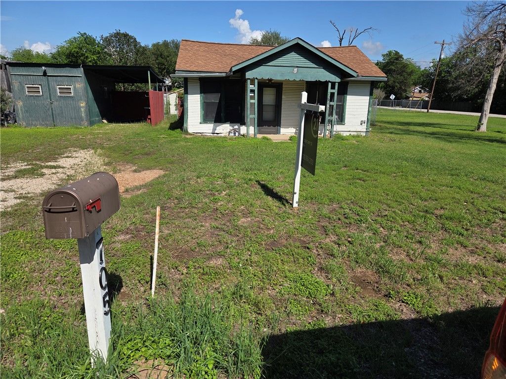 Photo of 705 Mesquite Street, Bryan, TX 77803 (MLS # 26004859)