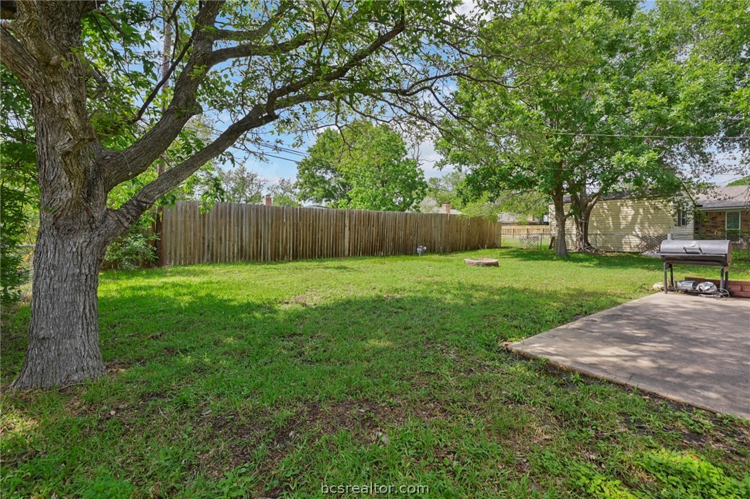 Bryan, Texas 77802, United States, 3 Bedrooms Bedrooms, ,2 BathroomsBathrooms,Residential,Pending,58985