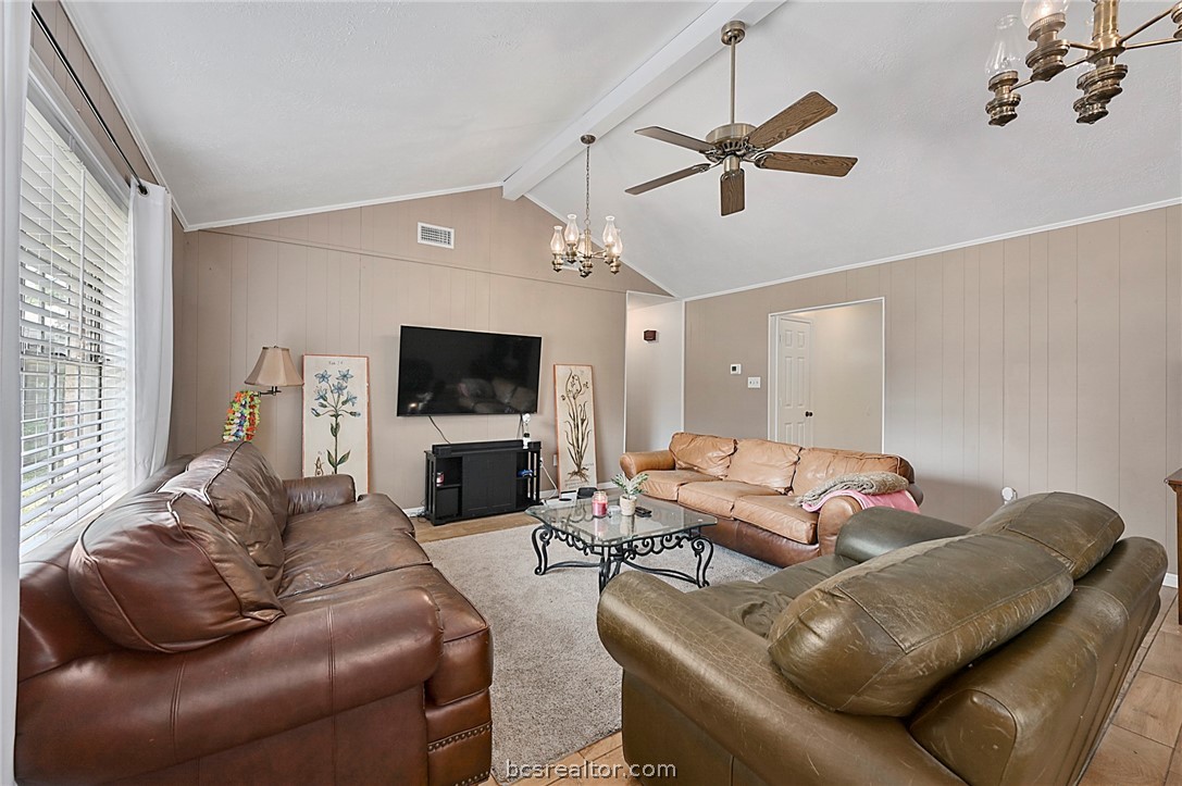 Bryan, Texas 77802, United States, 3 Bedrooms Bedrooms, ,2 BathroomsBathrooms,Residential,Pending,58985