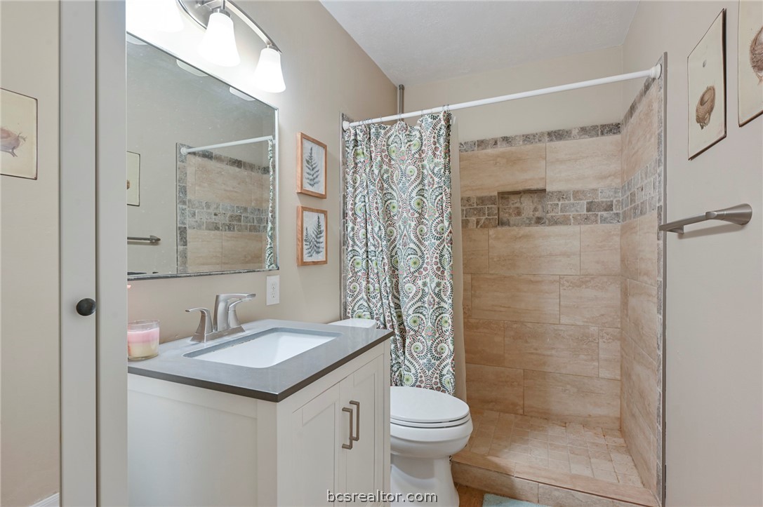 Bryan, Texas 77802, United States, 3 Bedrooms Bedrooms, ,2 BathroomsBathrooms,Residential,Pending,58985