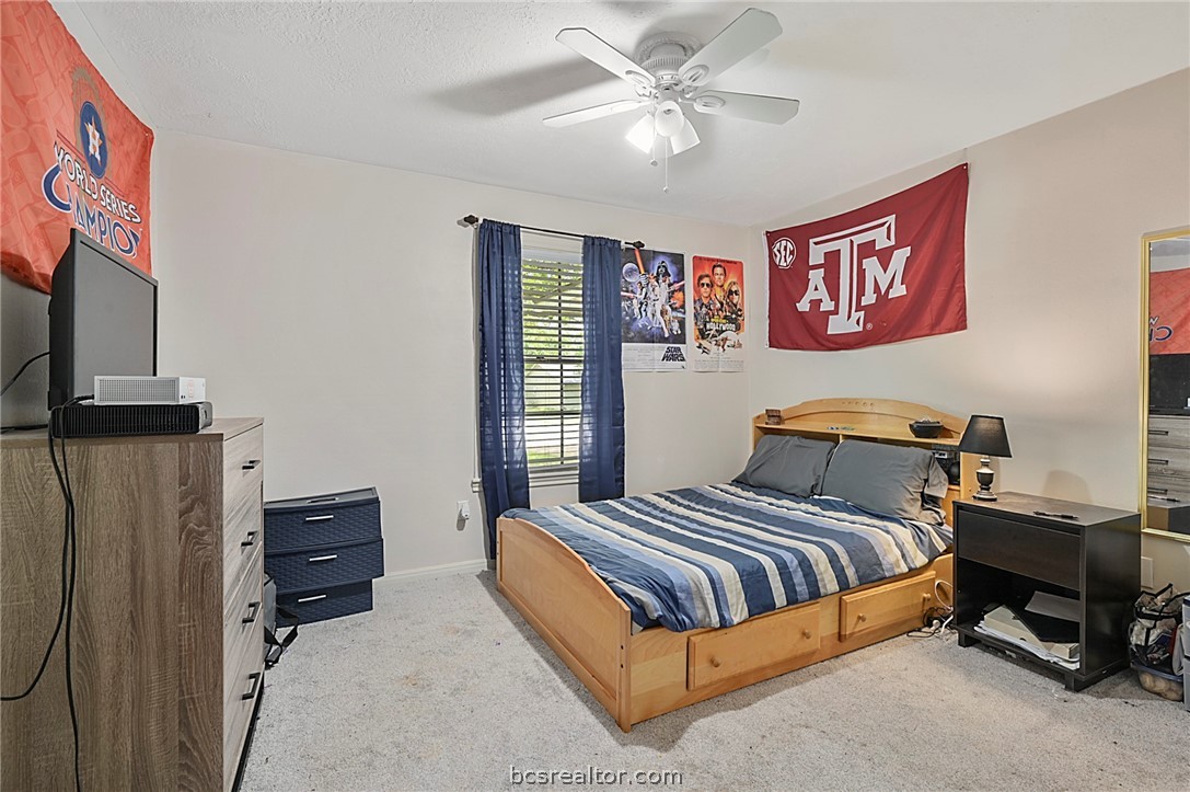 Bryan, Texas 77802, United States, 3 Bedrooms Bedrooms, ,2 BathroomsBathrooms,Residential,Pending,58985