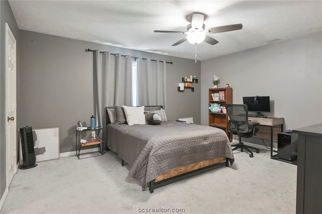 Bryan, Texas 77802, United States, 3 Bedrooms Bedrooms, ,2 BathroomsBathrooms,Residential,Pending,58985