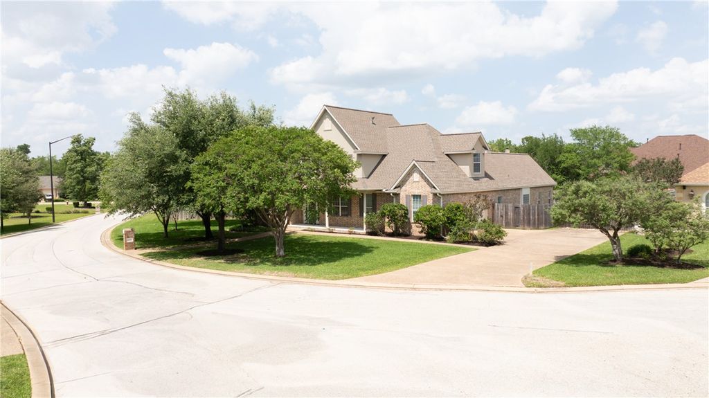 Photo of 4303 Whitwick Place, College Station, TX 77845 (MLS # 26004814)