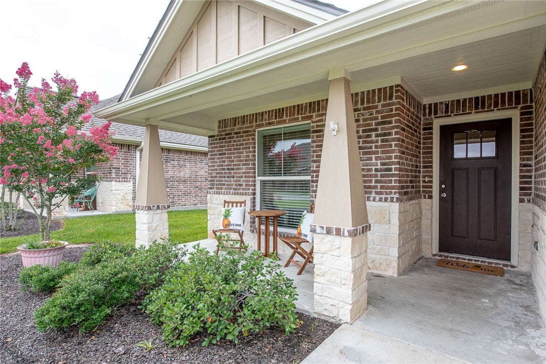 **51** Address: Kenyon, Haverford, Davidson, Clarmont Drive