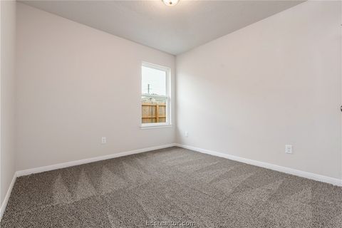 Tiny photo for 218 Cross Lane, Caldwell, TX 77836 (MLS # 26006272)