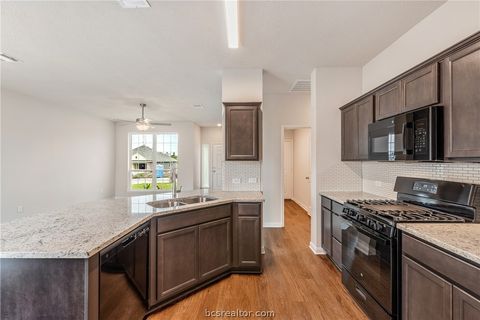 Tiny photo for 218 Cross Lane, Caldwell, TX 77836 (MLS # 26006272)