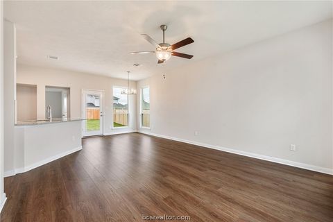 Tiny photo for 218 Cross Lane, Caldwell, TX 77836 (MLS # 26006272)