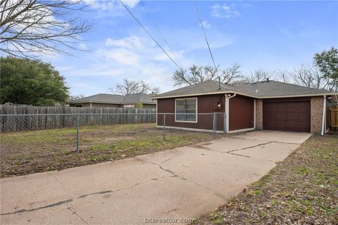 Tiny photo for 4752 Brompton Lane, Bryan, TX 77802 (MLS # 26001961)