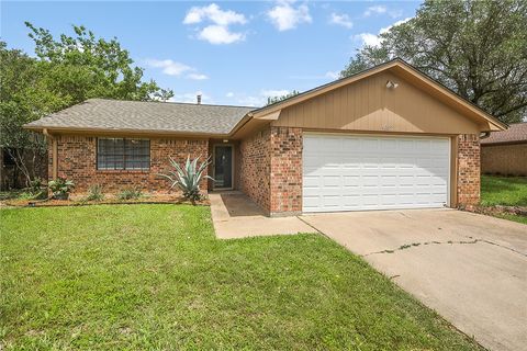 Photo of 4305 Woodbriar Drive, Bryan, TX 77802 (MLS # 26005056)