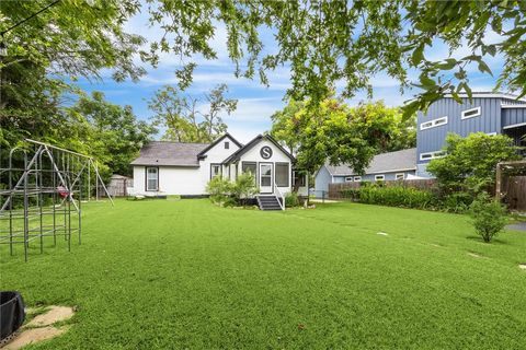 Tiny photo for 305 W Alamo Street, Brenham, TX 77833 (MLS # 26002190)