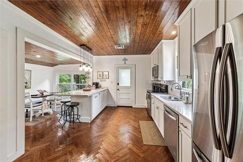 Tiny photo for 305 W Alamo Street, Brenham, TX 77833 (MLS # 26002190)