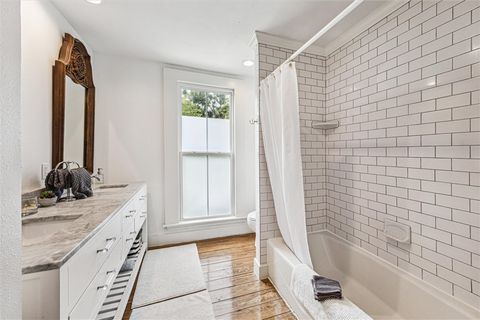 Tiny photo for 305 W Alamo Street, Brenham, TX 77833 (MLS # 26002190)