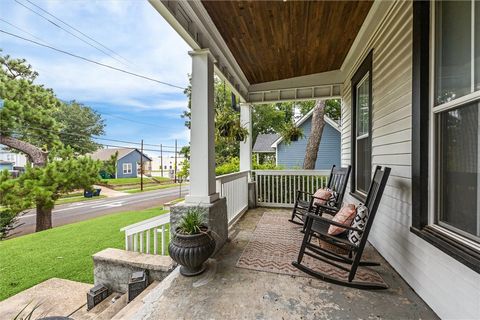 Tiny photo for 305 W Alamo Street, Brenham, TX 77833 (MLS # 26002190)
