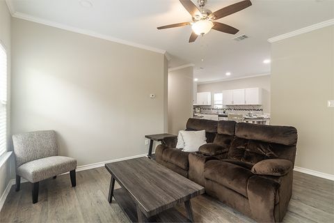 Tiny photo for 803 Hall St Street, Bryan, TX 77803 (MLS # 25012018)