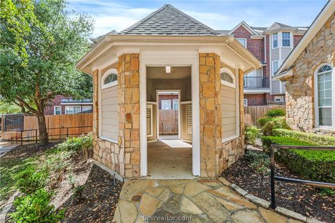 Tiny photo for 305 Holleman Drive E #1307, College Station, TX 77840 (MLS # 26003644)