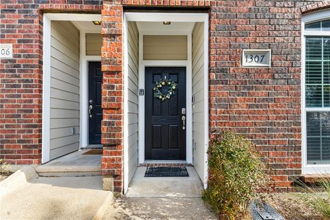 Photo of 305 Holleman Drive E #1307, College Station, TX 77840 (MLS # 26003644)