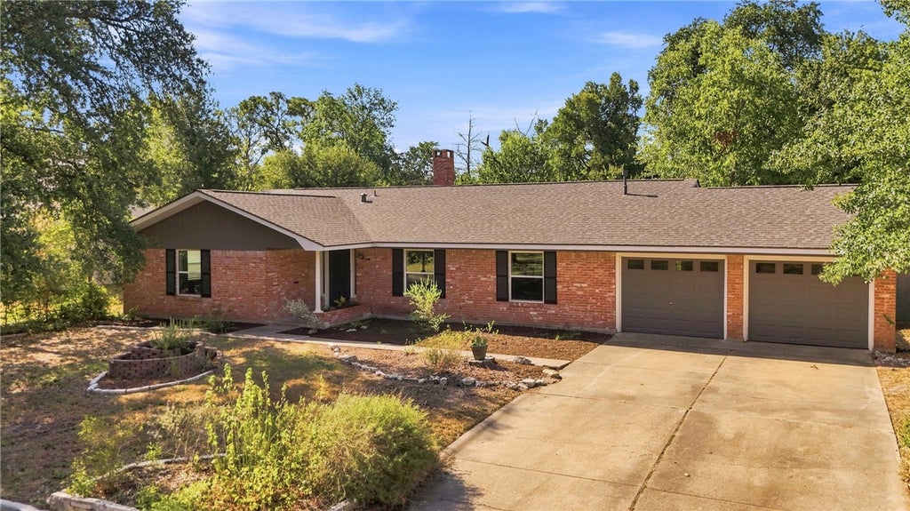 Photo of 910 Pershing Drive, College Station, TX 77840 (MLS # 26010590)