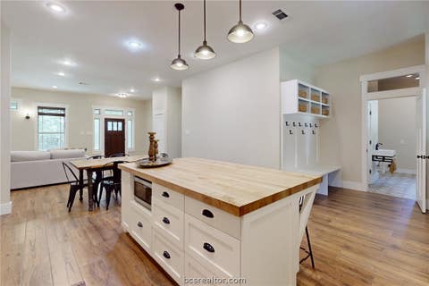 Tiny photo for 9195 County Road 207 CountyRoad, Plantersville, TX 77363 (MLS # 26009917)