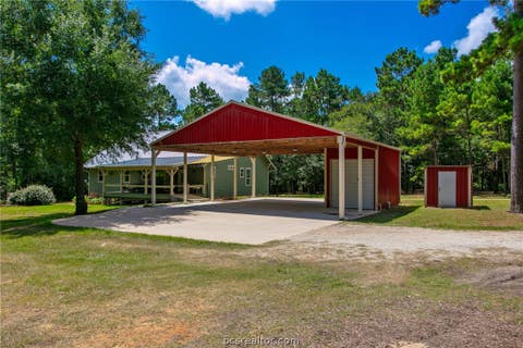Tiny photo for 9195 County Road 207 CountyRoad, Plantersville, TX 77363 (MLS # 26009917)