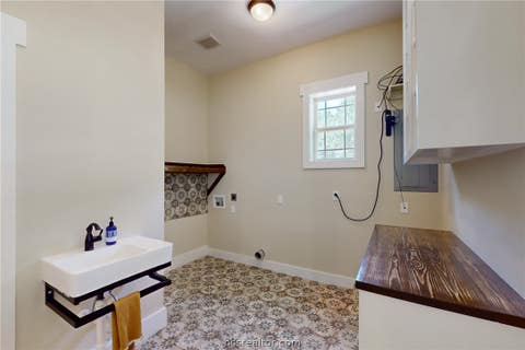 Tiny photo for 9195 County Road 207 CountyRoad, Plantersville, TX 77363 (MLS # 26009917)