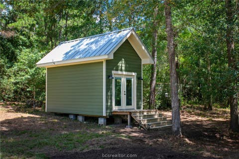 Tiny photo for 9195 County Road 207 CountyRoad, Plantersville, TX 77363 (MLS # 26009917)
