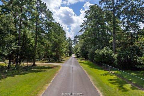 Tiny photo for 9195 County Road 207 CountyRoad, Plantersville, TX 77363 (MLS # 26009917)